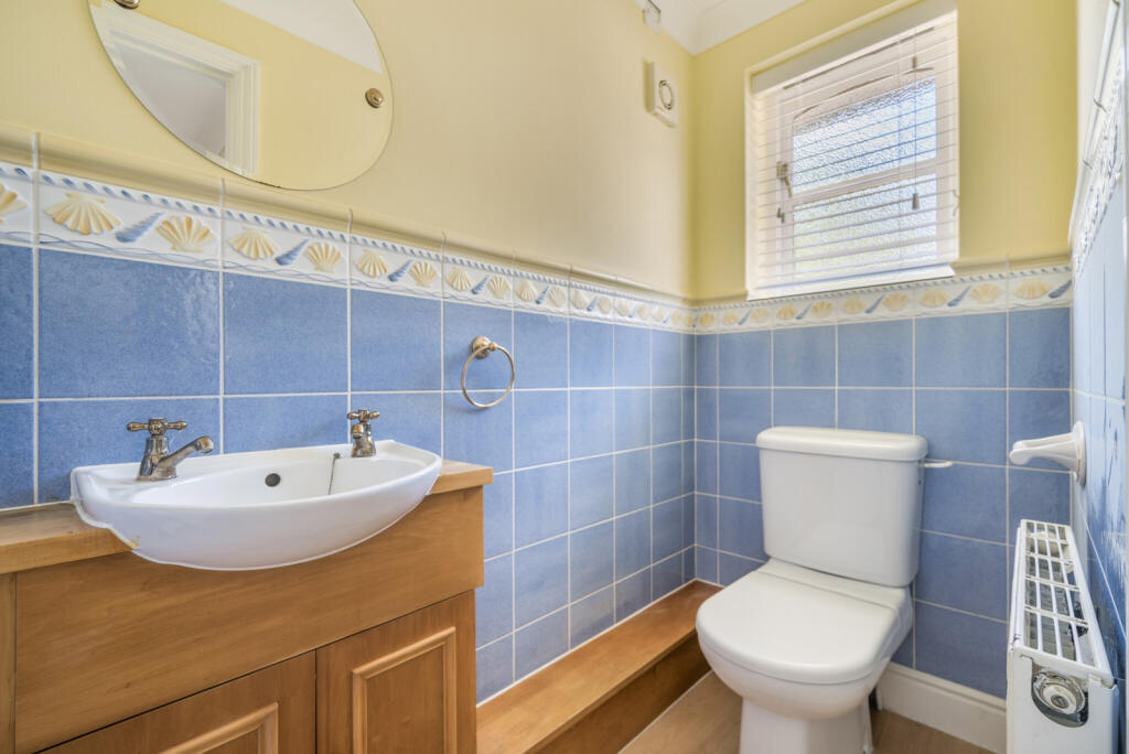 1314832-18-686bac...