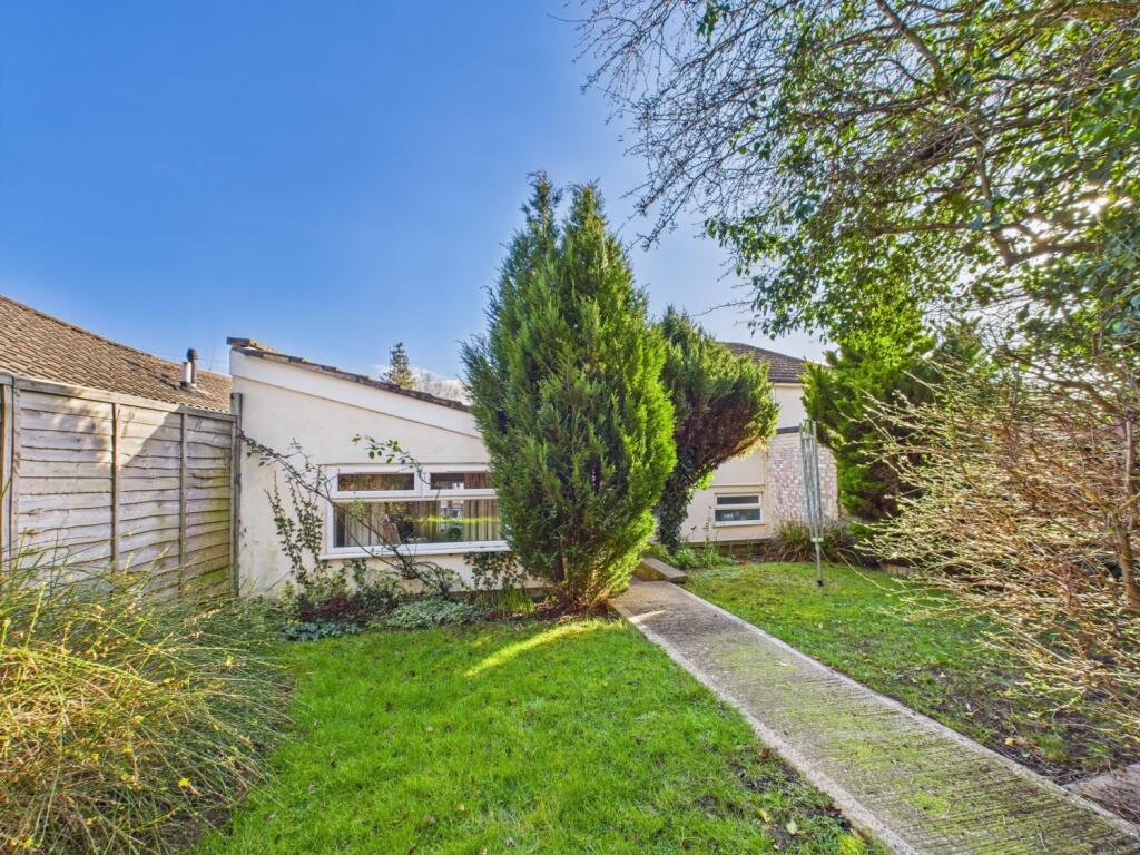 CAM01740G0-PR0346-STILL002