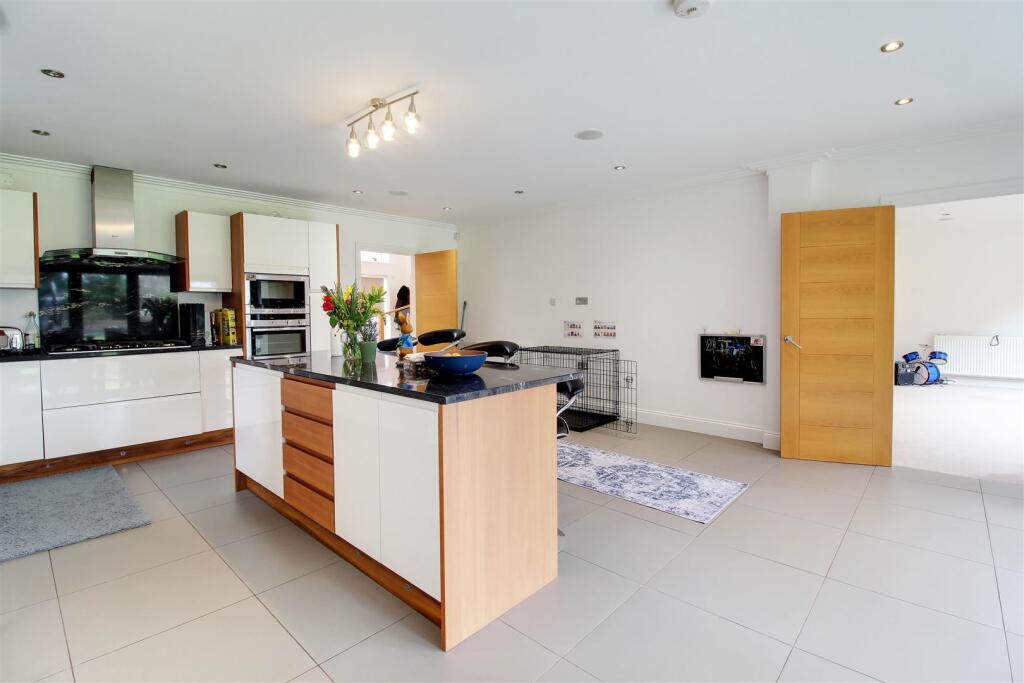 IMG_1477-IMG_1479 copy.jpg