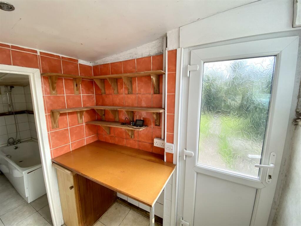 UTILITY AREA