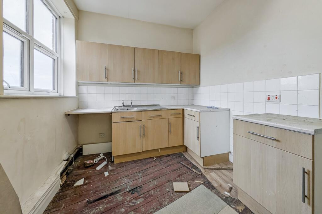 90 &amp; 90A Rawling Road, Gateshead, Tyne and Wear NE8 4QR