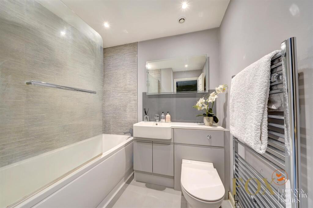 43 Sansome Place (22