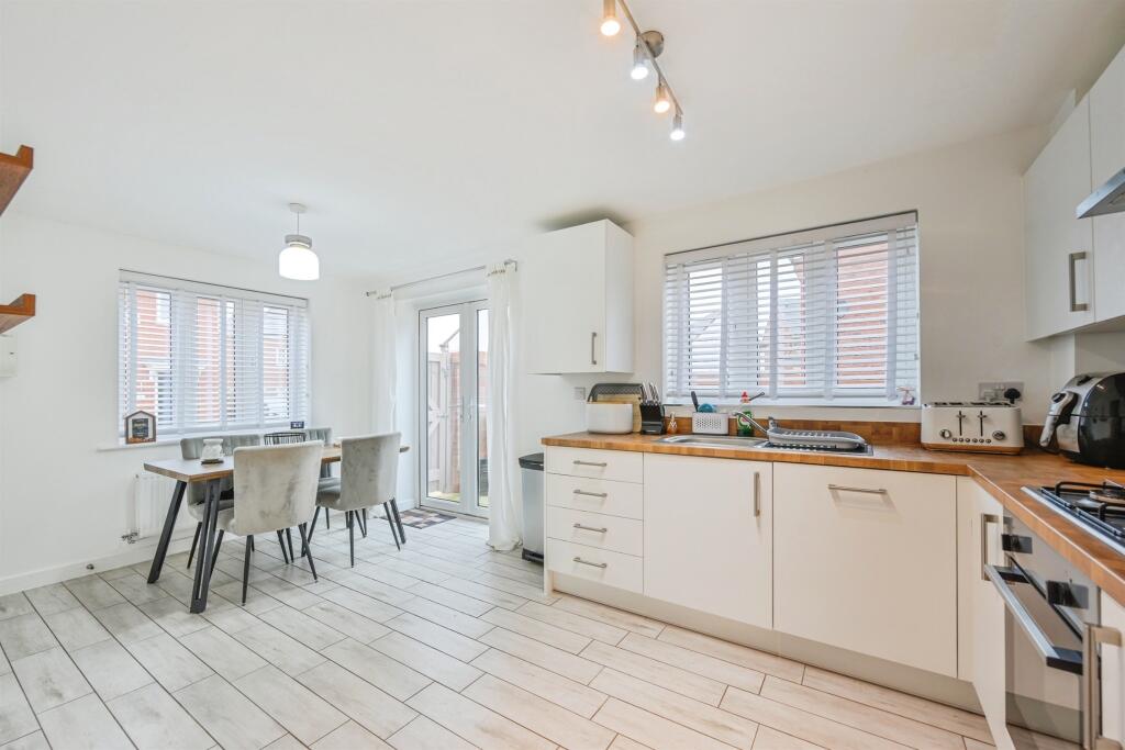 Kitchen Diner