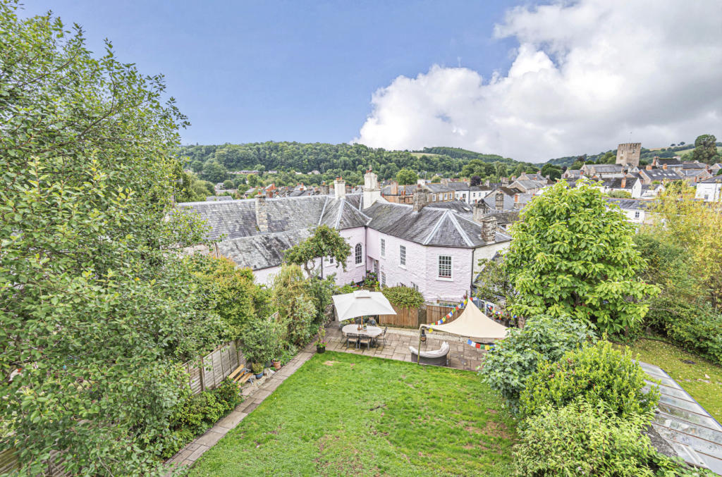 Bampton Seddons