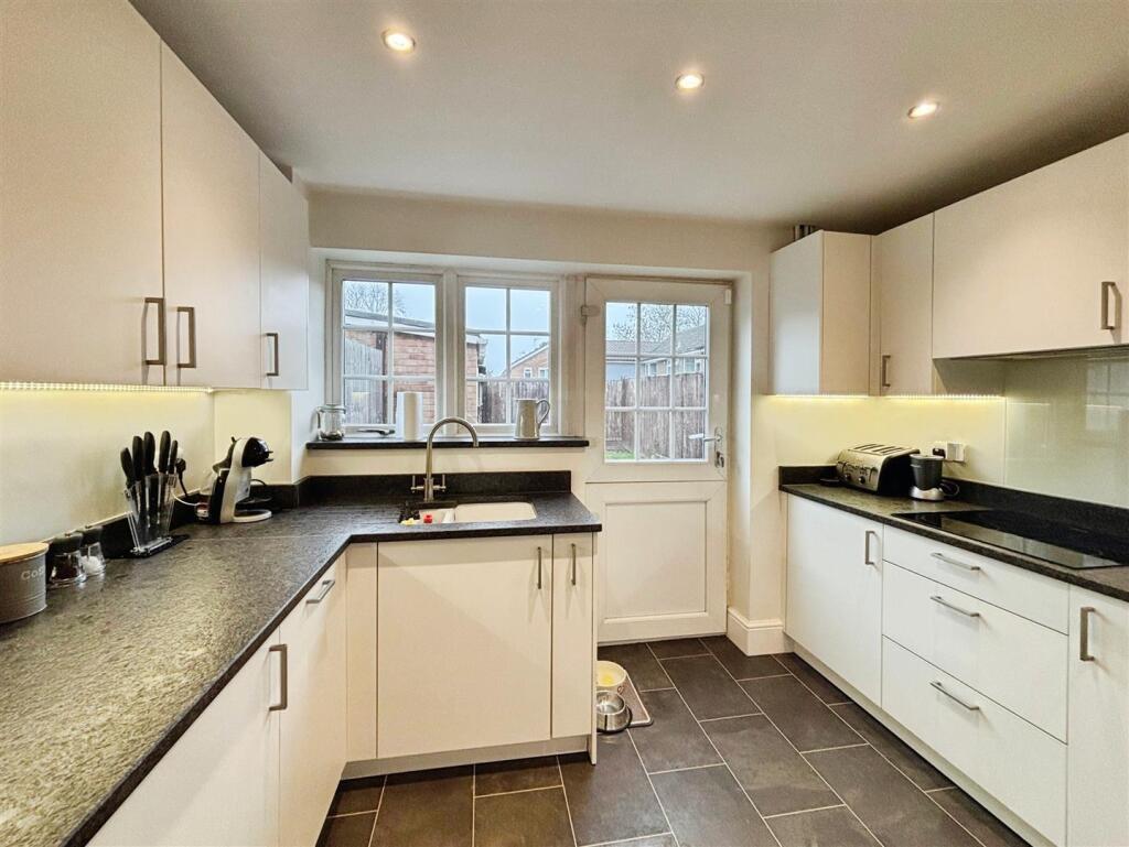 Fitted Kitchen