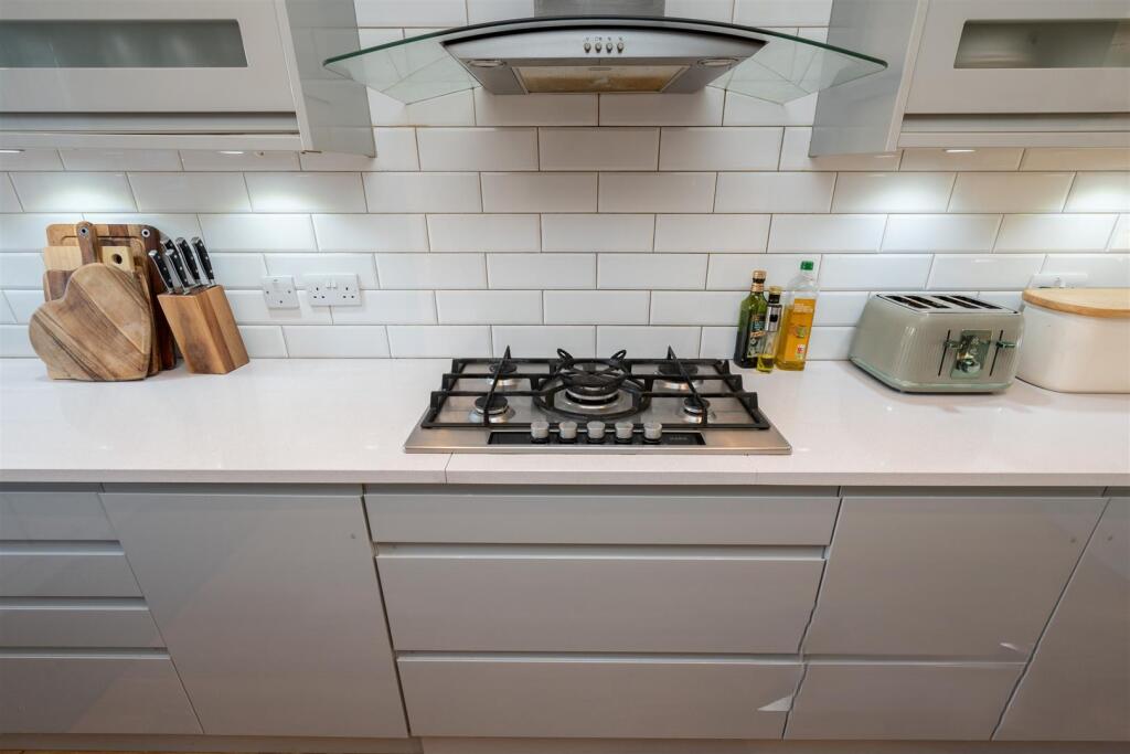 45 Arabia Close_0024.jpg
