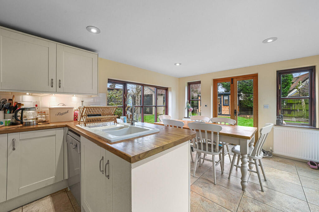 PT-DB(WP)-BeechTr...