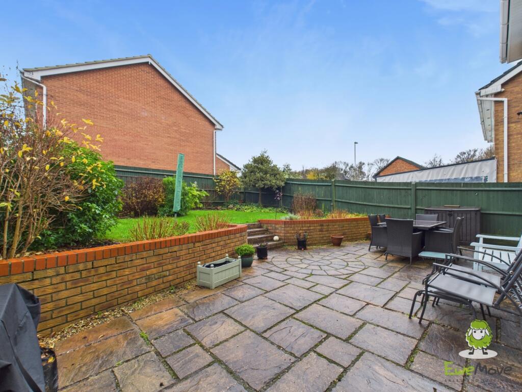 EweMove Estate Agents Basingstoke - Wood Close - G