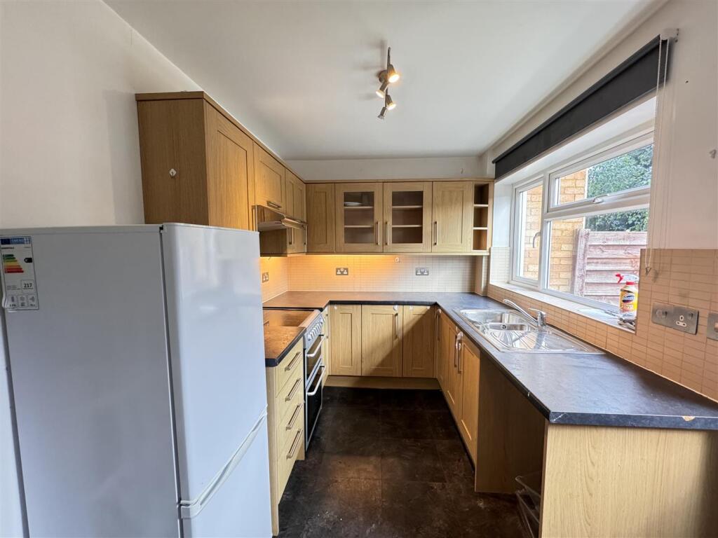Kitchen / Breakfast Room