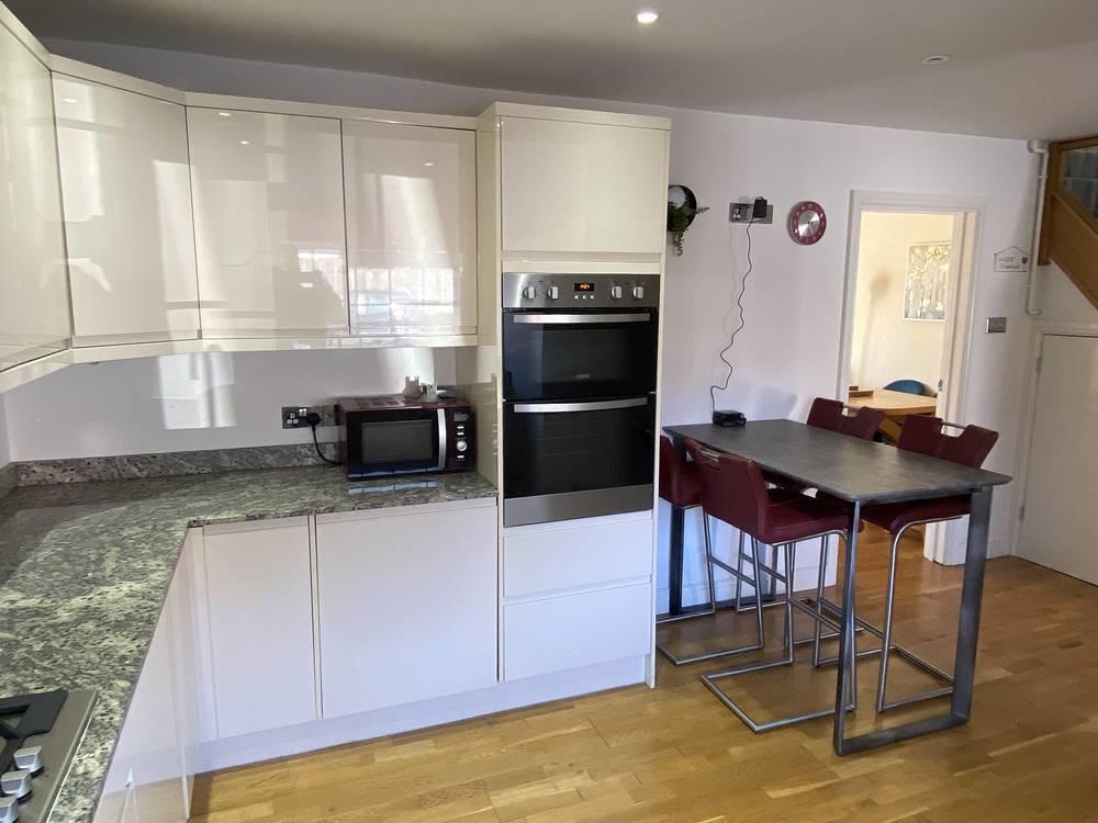 kitchen2.jpg