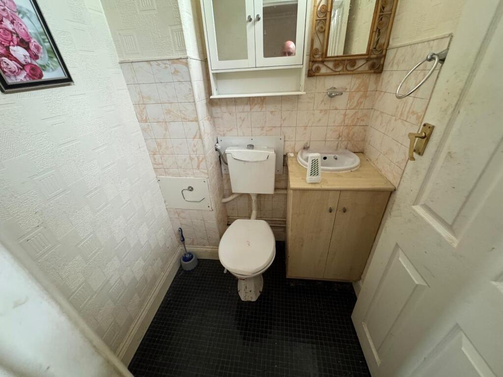 DOWNSTAIRS TOILET