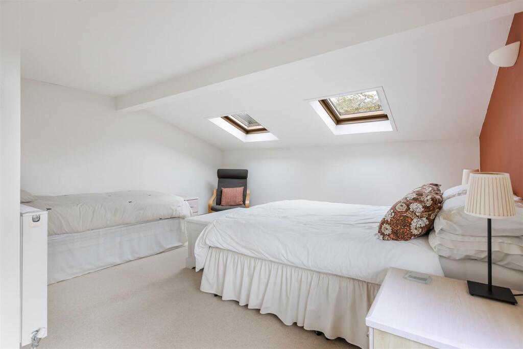 A32 - Greys Ashprington - 240405.jpg