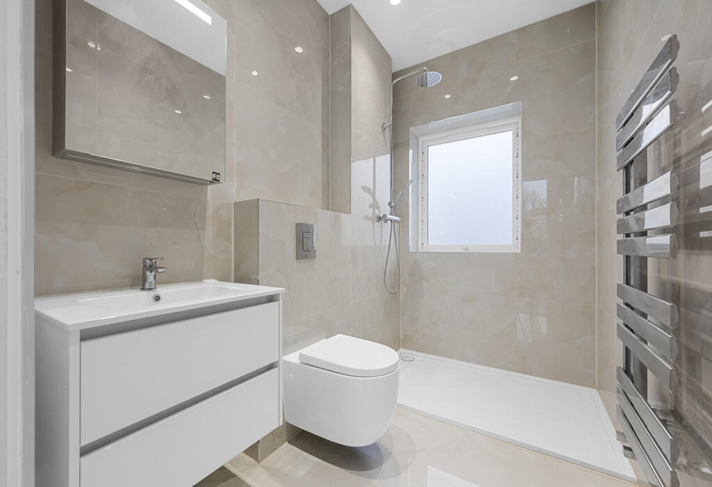 Luxurious ensuite bathroom