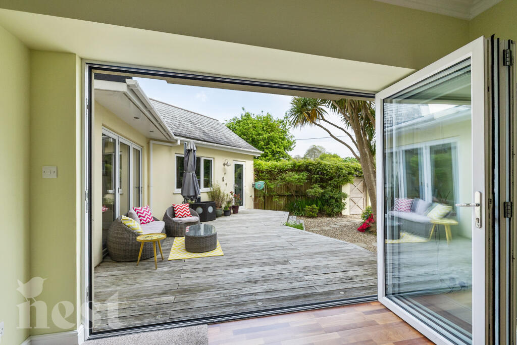 Bifolds to Terrace