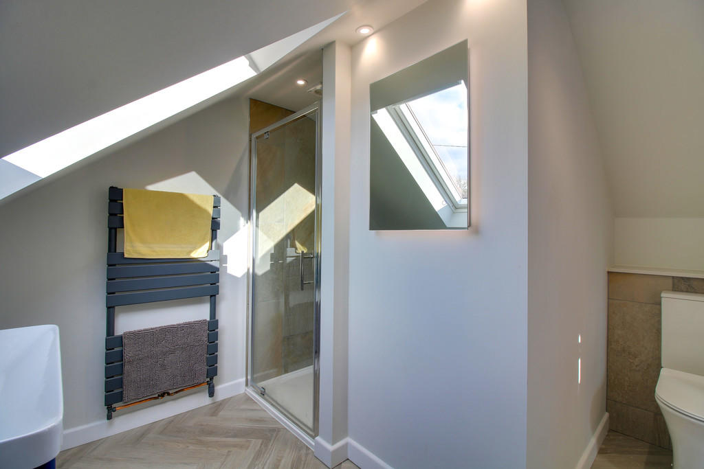 Bedroom 3 Ensuite