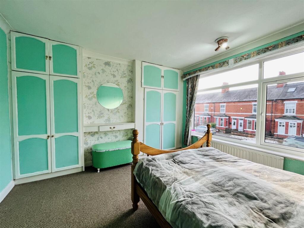 Bedroom One..jpg