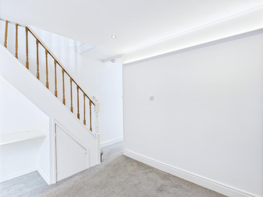 CAM01338G0-PR0124-STILL003