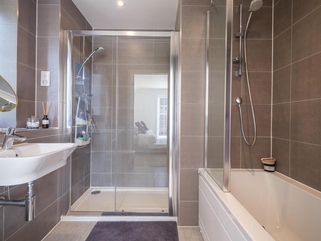 31 Studley Gardens-53.jpg