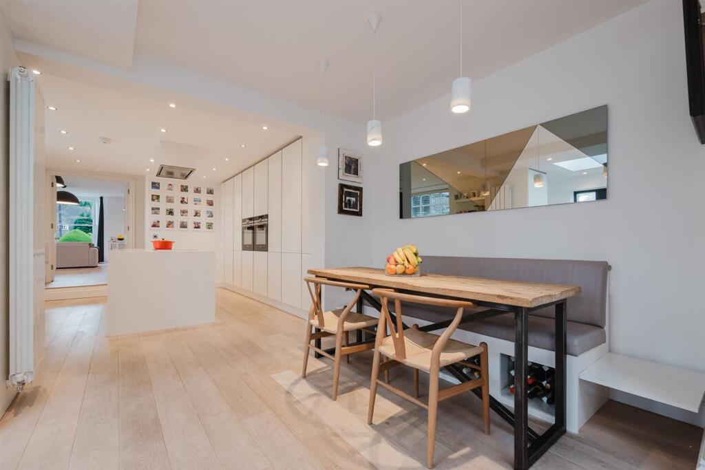 Dining Area Aspect 2