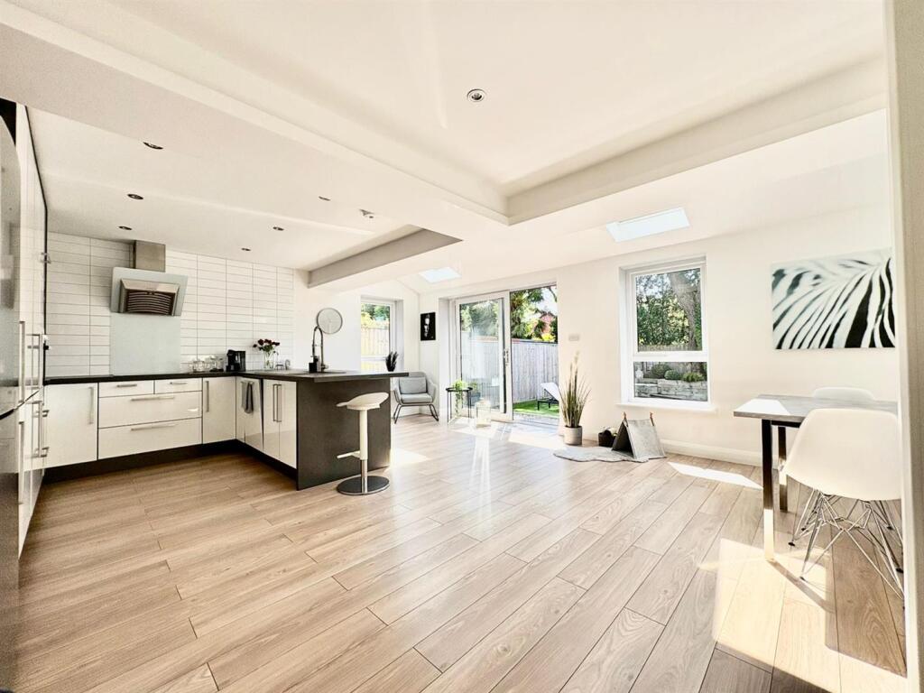 PHOTO-2025-06-20-16-57-35 8.jpg