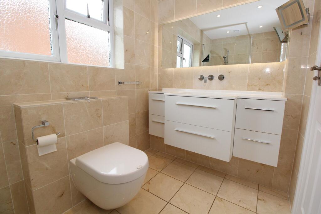Shower Room.