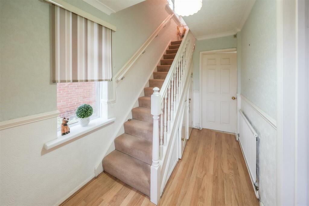 ENTRANCE HALLWAY
