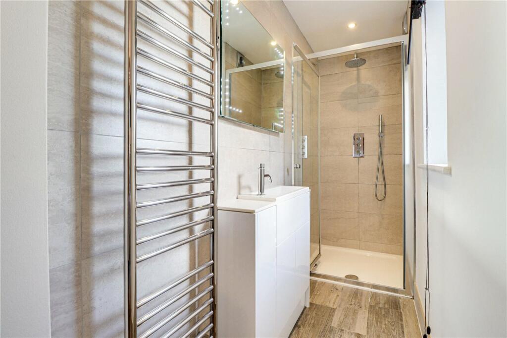 Ensuite