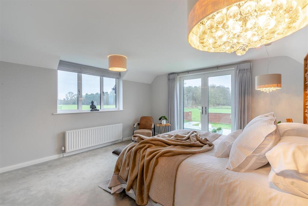 8629714-interior37.jpg
