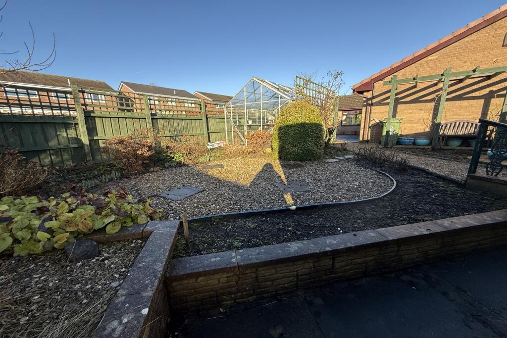 Left Side Garden