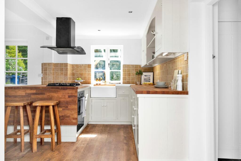 Kitchen Breakfast bar