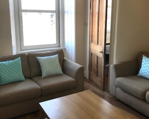 lounge 3