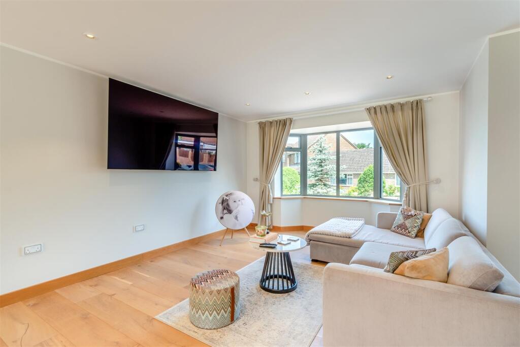 Open Plan Lounge/Kitchen/Dining Area