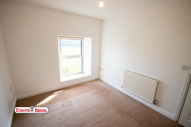 REAR DOUBLE BEDROOM 3