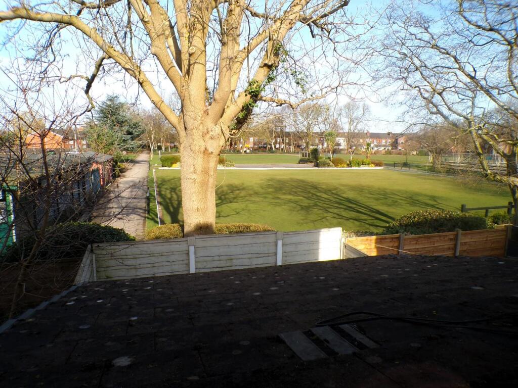 RavenoakDv16view.JPG