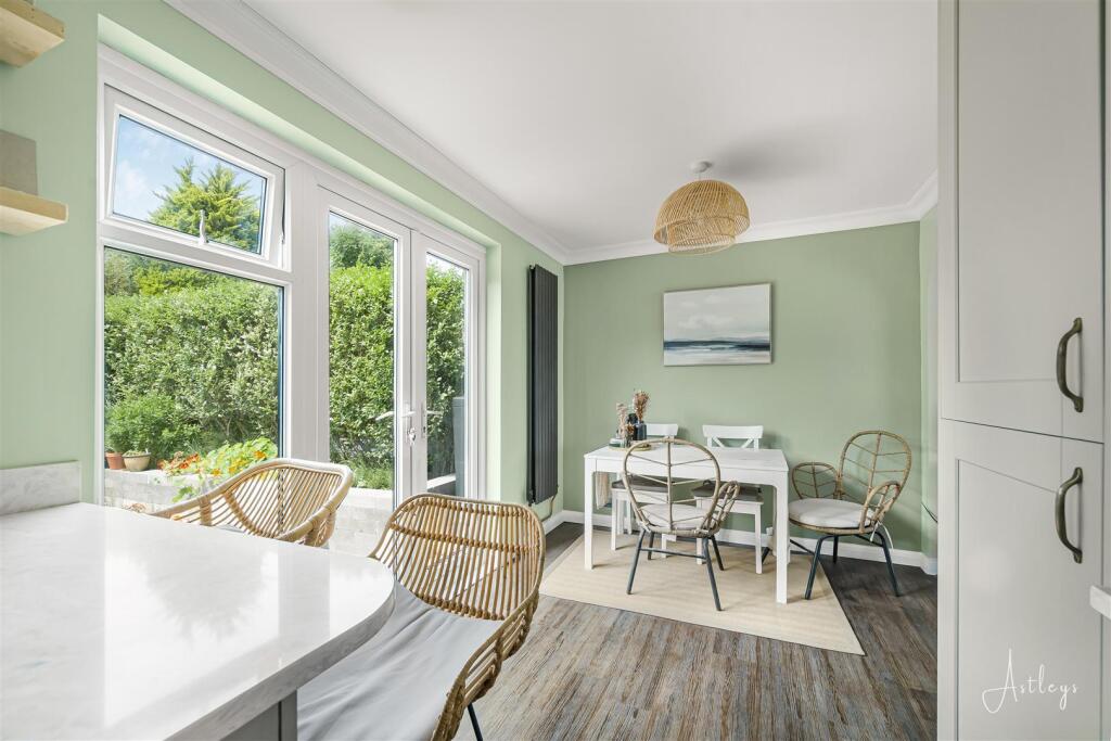 Kitchen/Breakfast Room