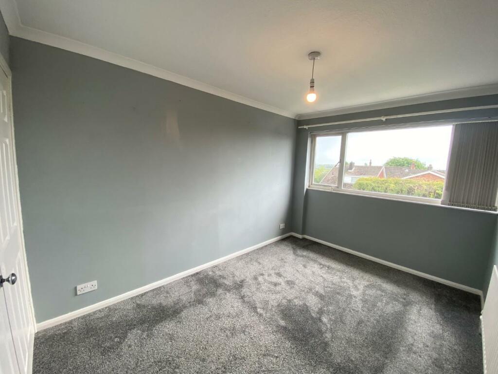 russett bedroom 1.jpg
