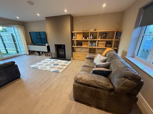 Lounge new 3.jpg