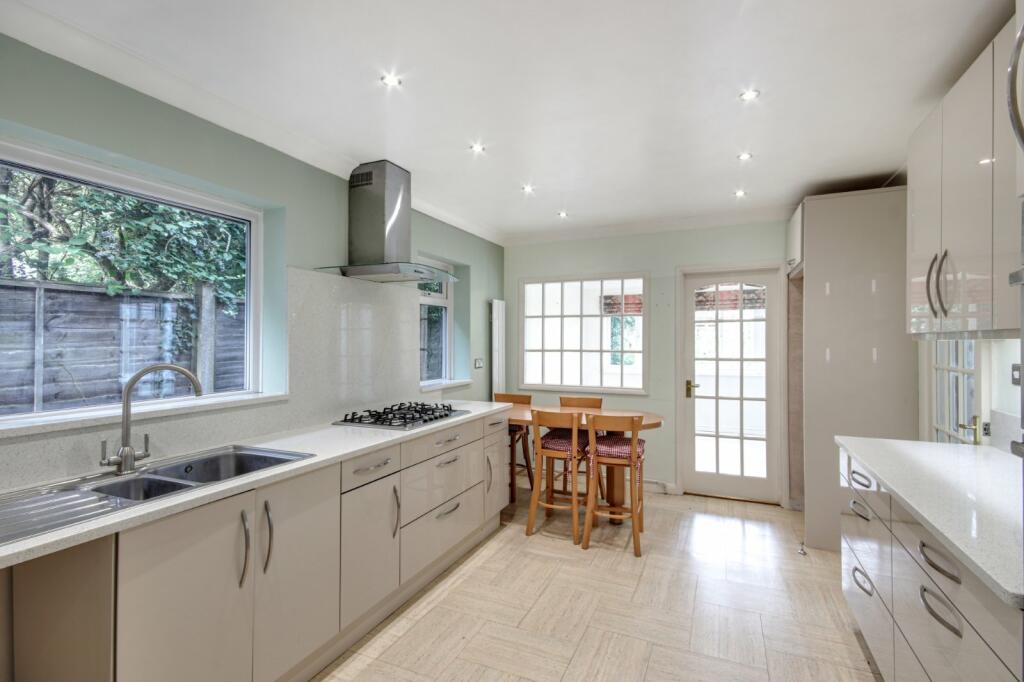 Kitchen-Breakfast Rm