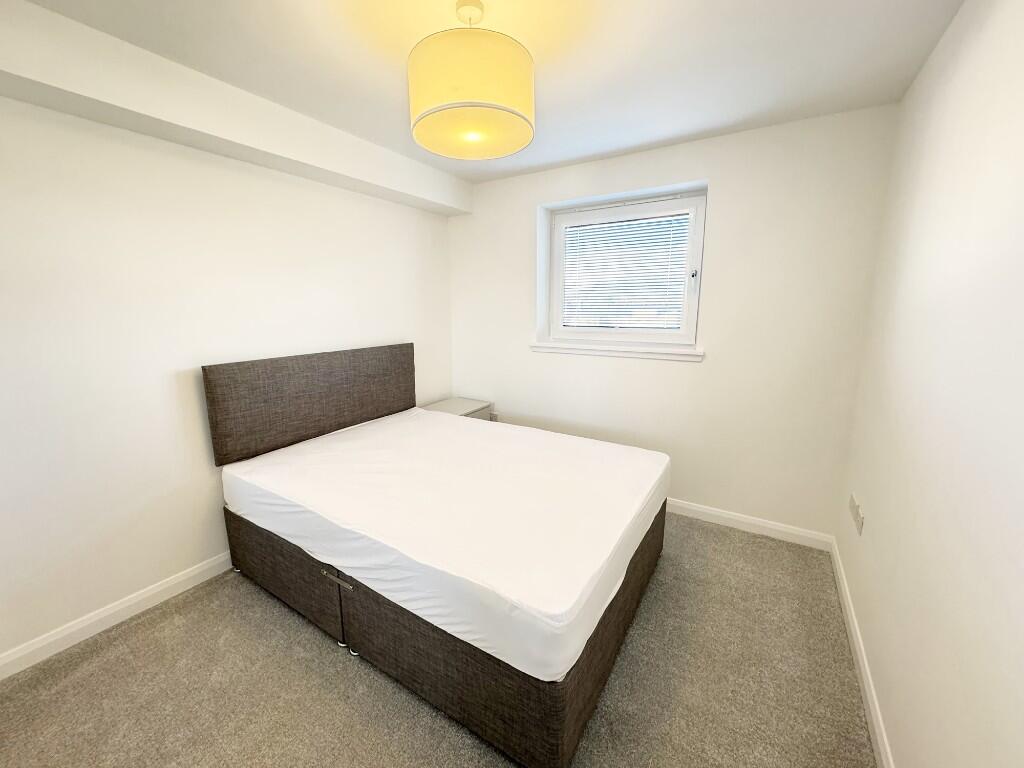 Bedroom 1 (1)