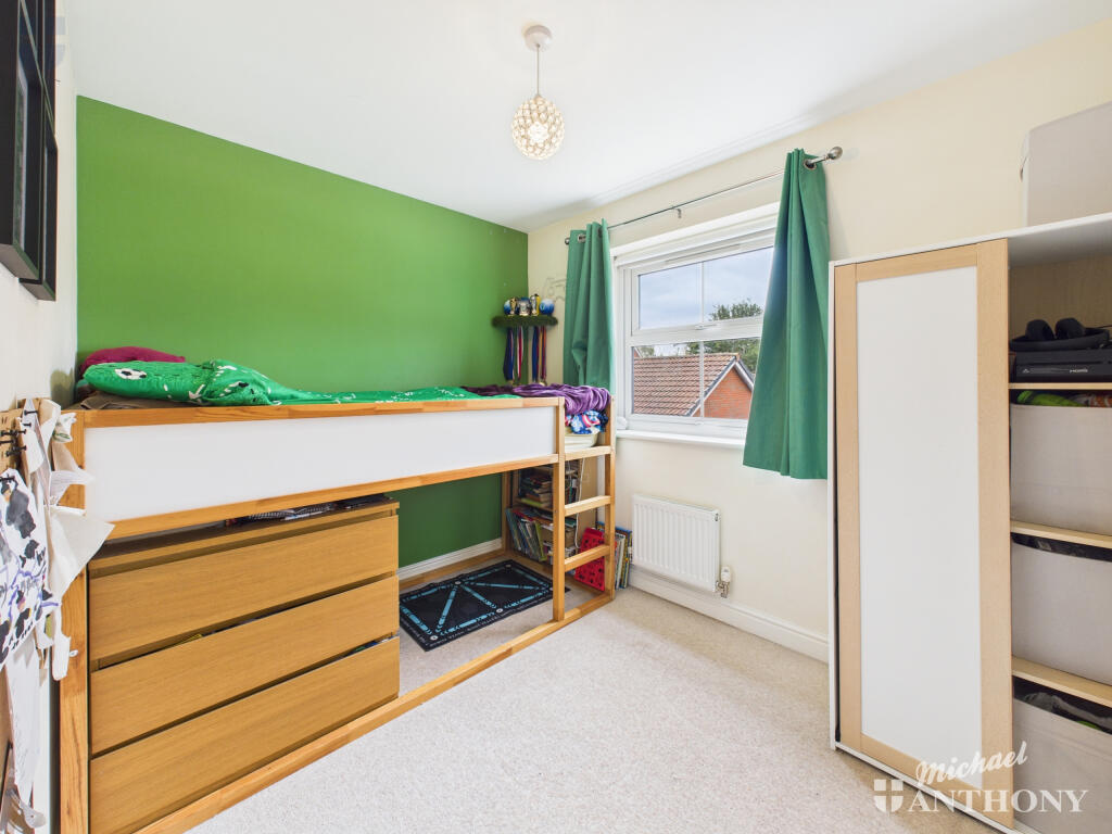 CAM03852G0-PR0444-STILL002