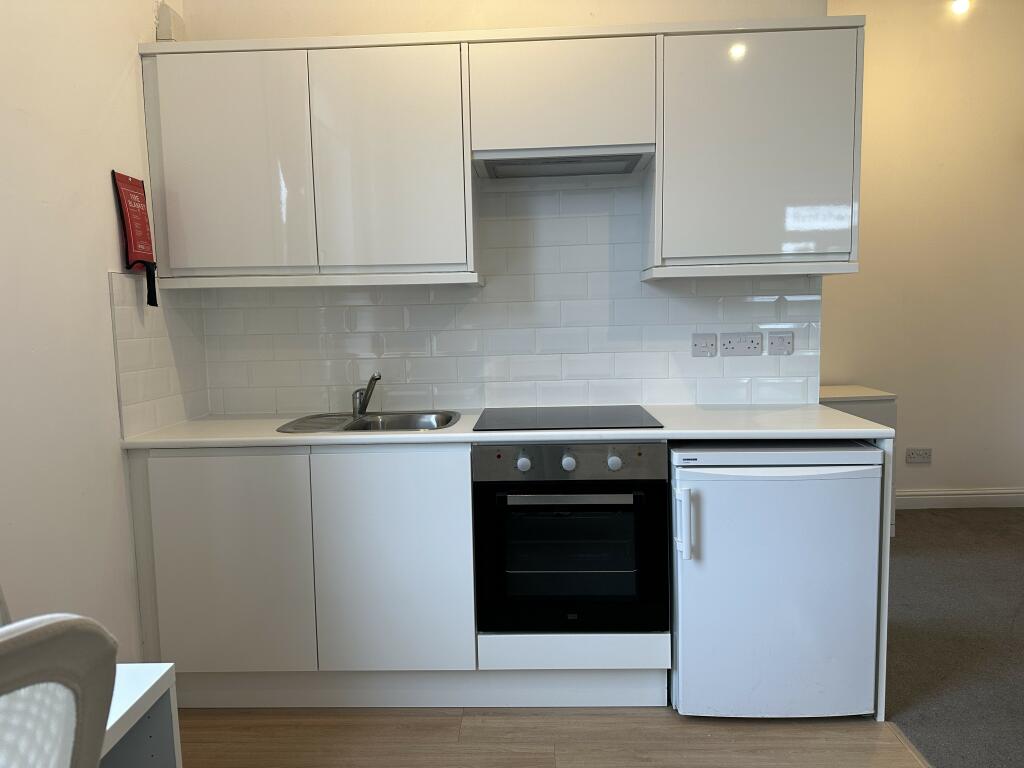 Flat 5 Wilbraham Road