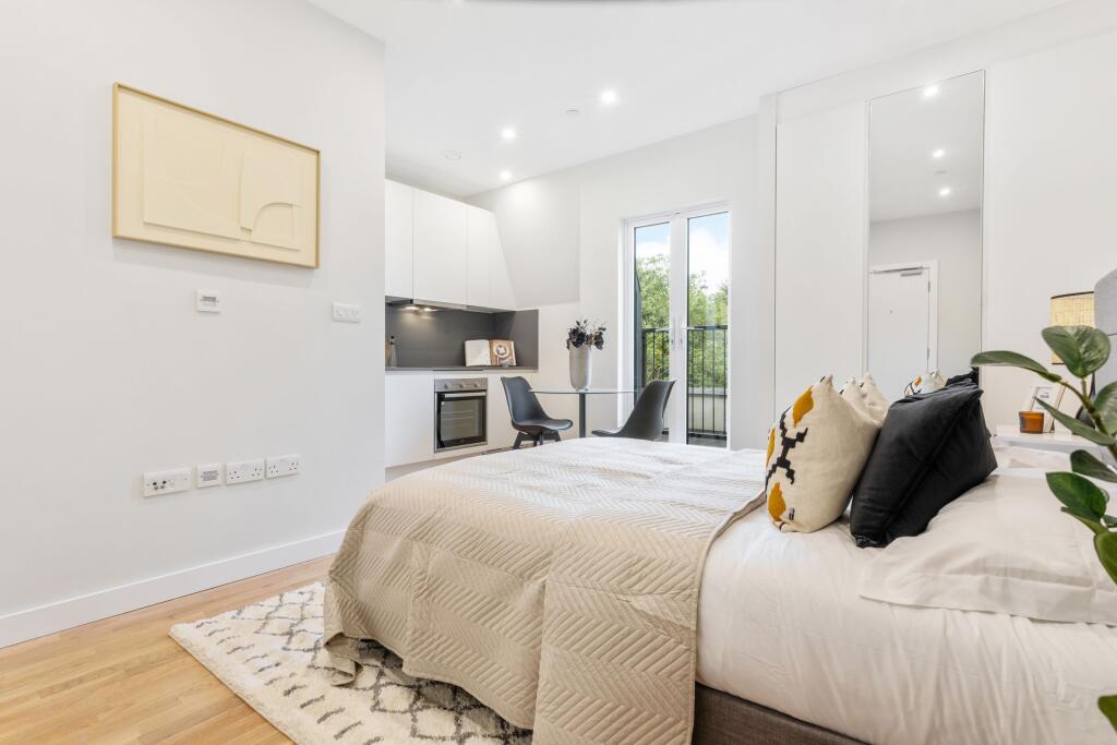bedroom (example)