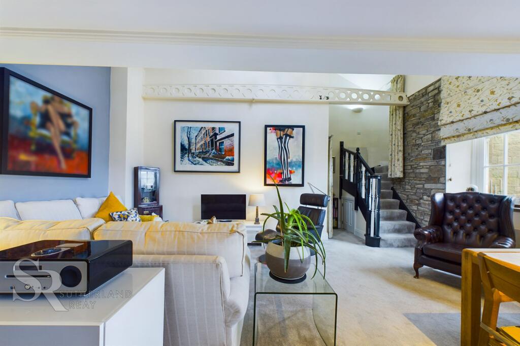 Lounge / Dining Room