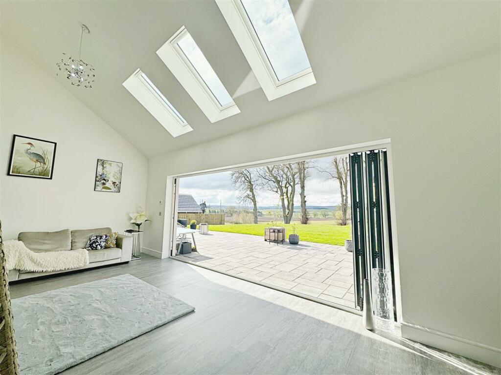 Bi-Folds