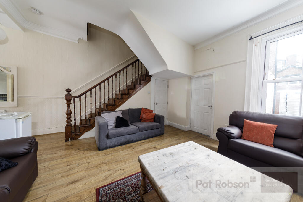 96 holly wood avenue