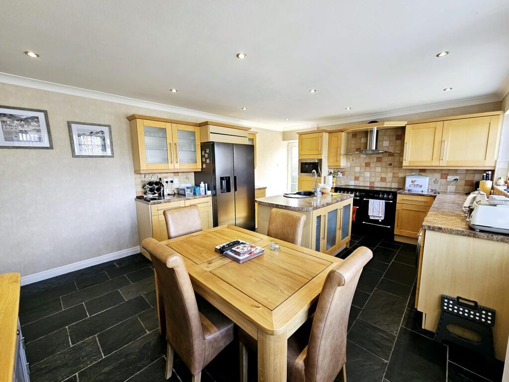 4d76c87b-f7e9-4580-9ca5-6a923e498e4f