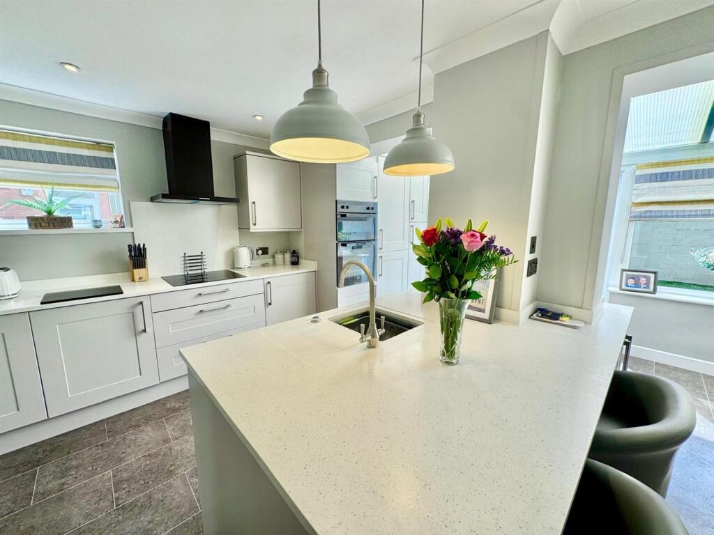 PHOTO-2025-08-28-07-25-36 (11).jpg