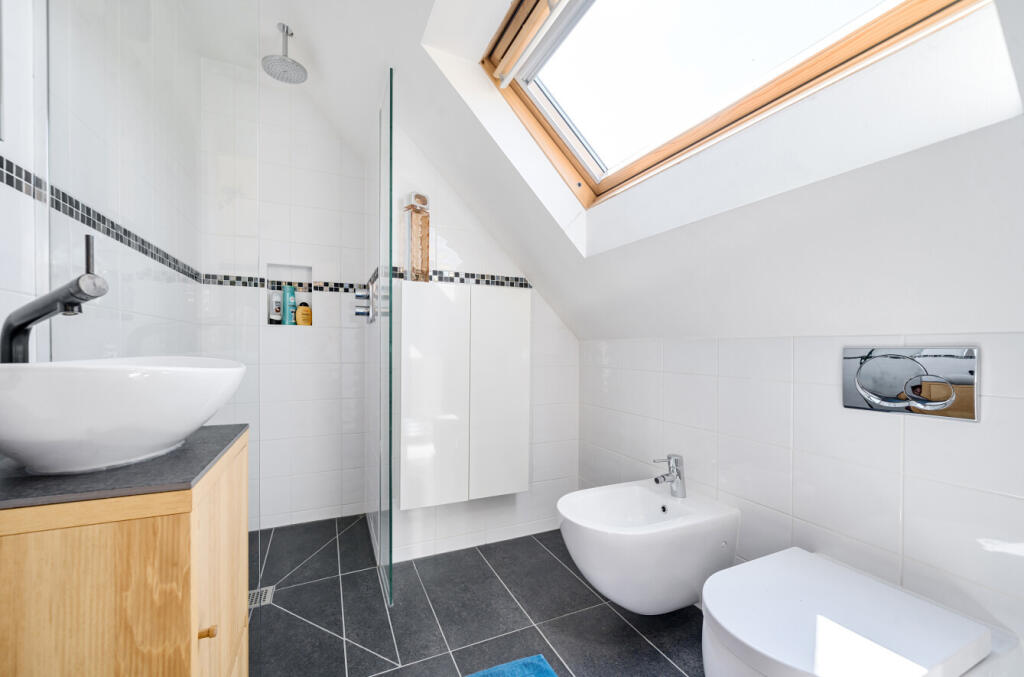 1326476-18-687a4d...