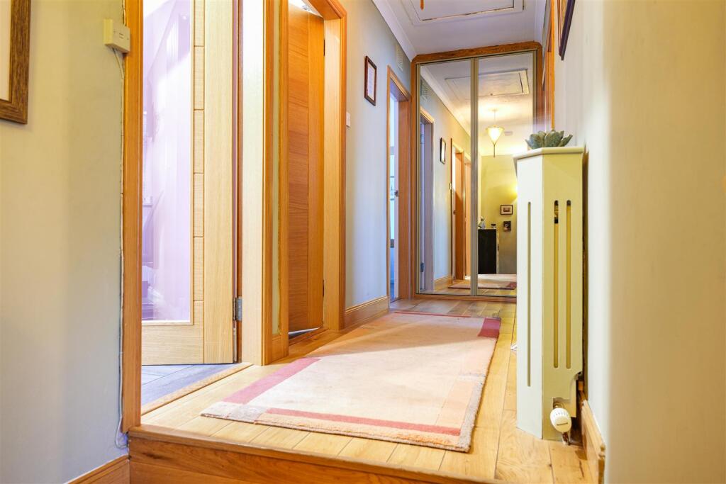 7- Hallway.jpg