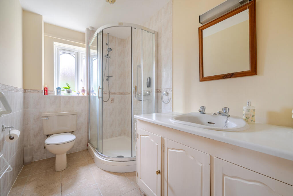 1354929-11-68c94d...